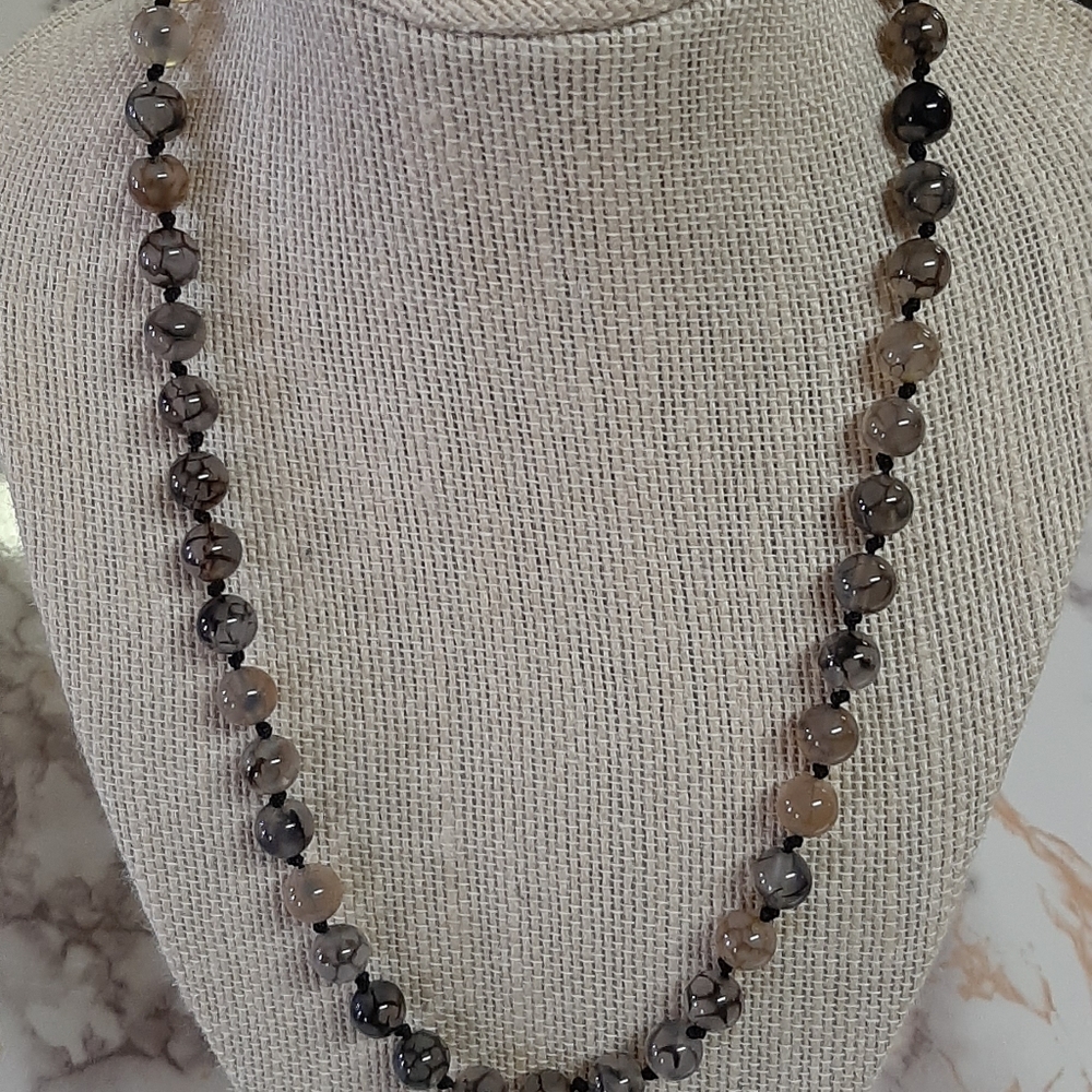 Spider Vein Jasper Beaded Necklace - Picture 7 of 8